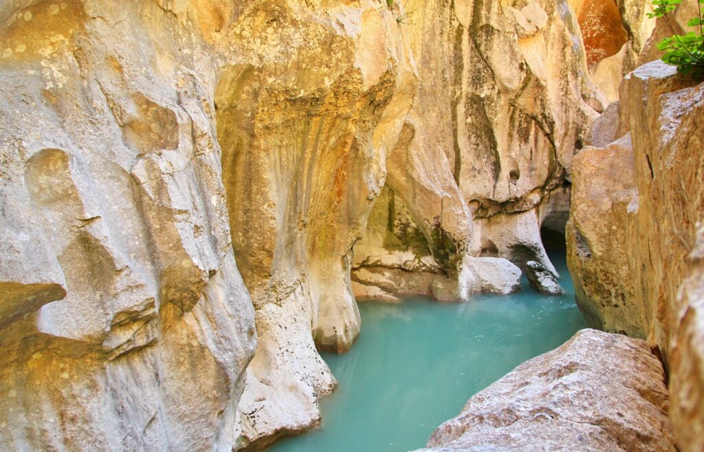 parois rocheuses gorges de Baudinard