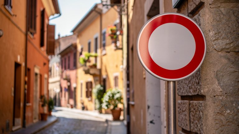 Amende en Italie : ce que risquent vraiment les conducteurs français en 2026