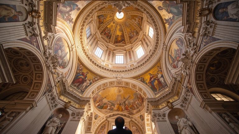 Église Saint-Ignace-de-Loyola à Rome : le plafond en trompe-l’œil qui stupéfie tous les visiteurs
